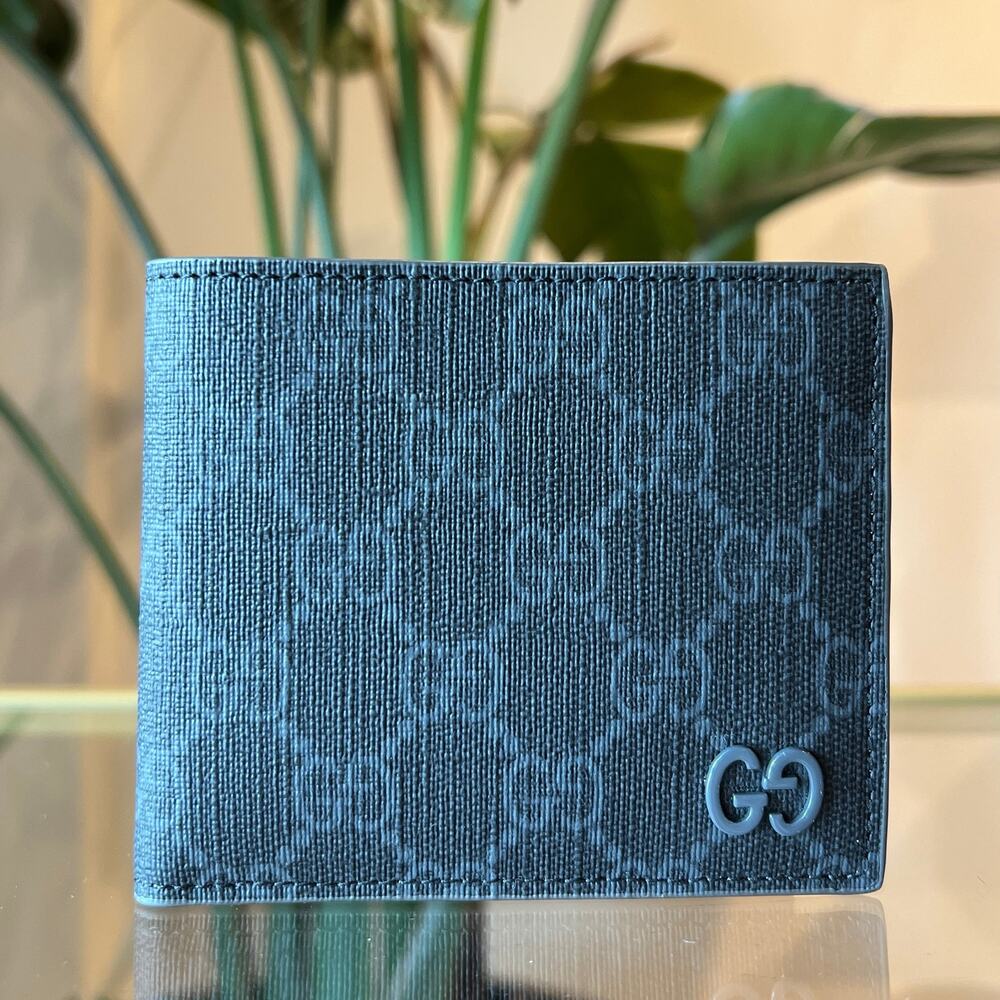 GUCCI Gray GG Supreme Bifold Wallet